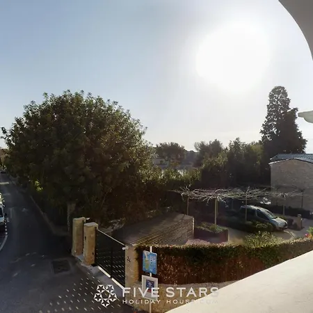 Vignon Five Stars Holiday House - Generale